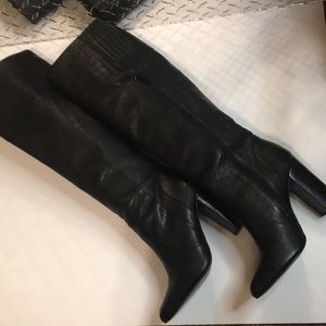 7m Banana Republic high black leather, high thick heel boots